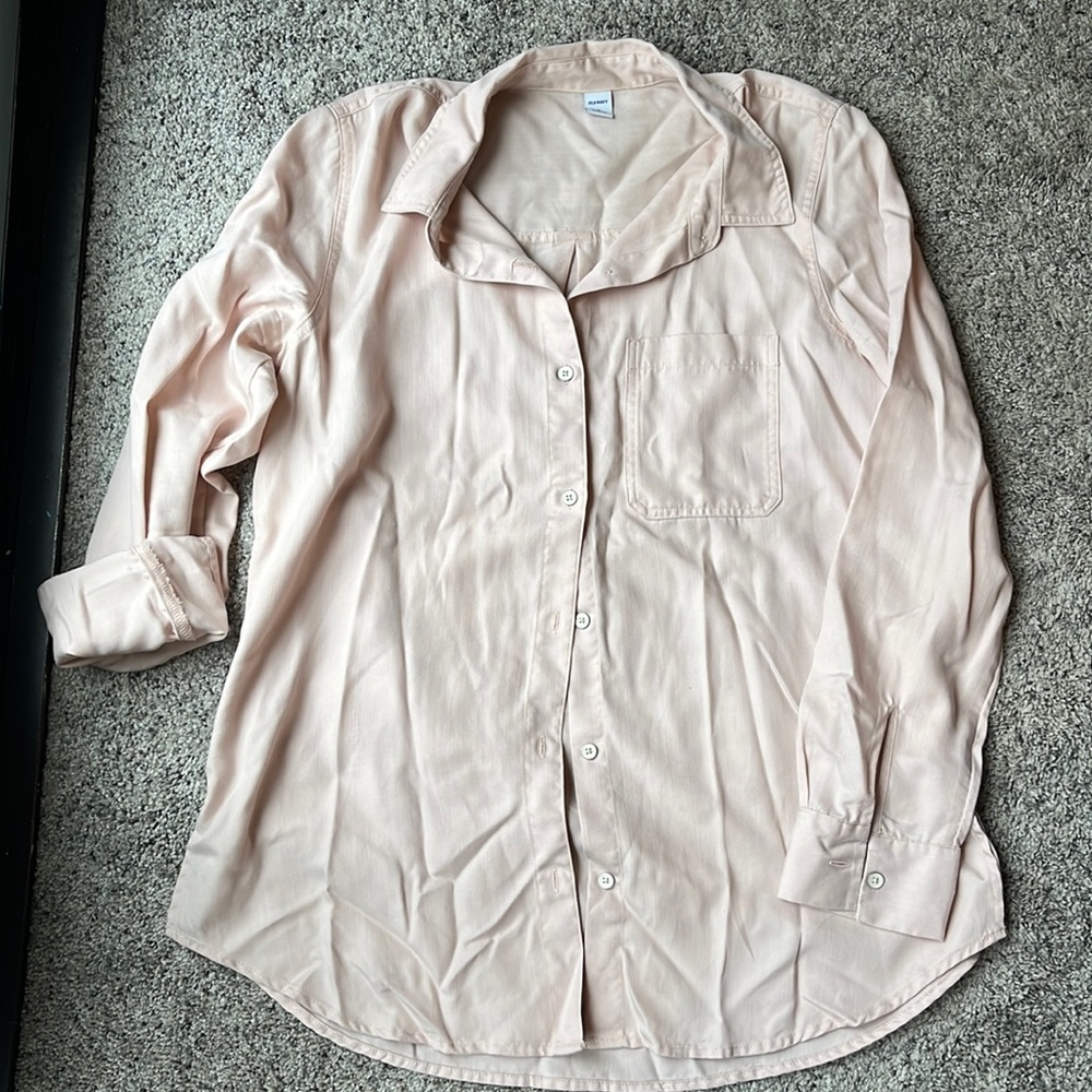 Old Navy light pink blouse